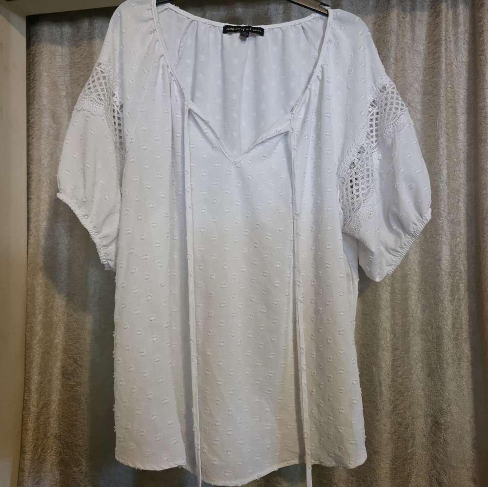 Adrienne Vittadini White Blouse with Lace Accents